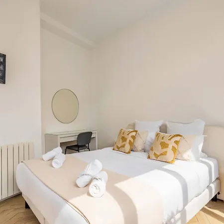 Sacré-coeur Modern 4bd With Sauna For 10 Guests!