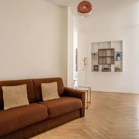Sacre-coeur Modern 4bd With Sauna For 10 Guests! Apartment *