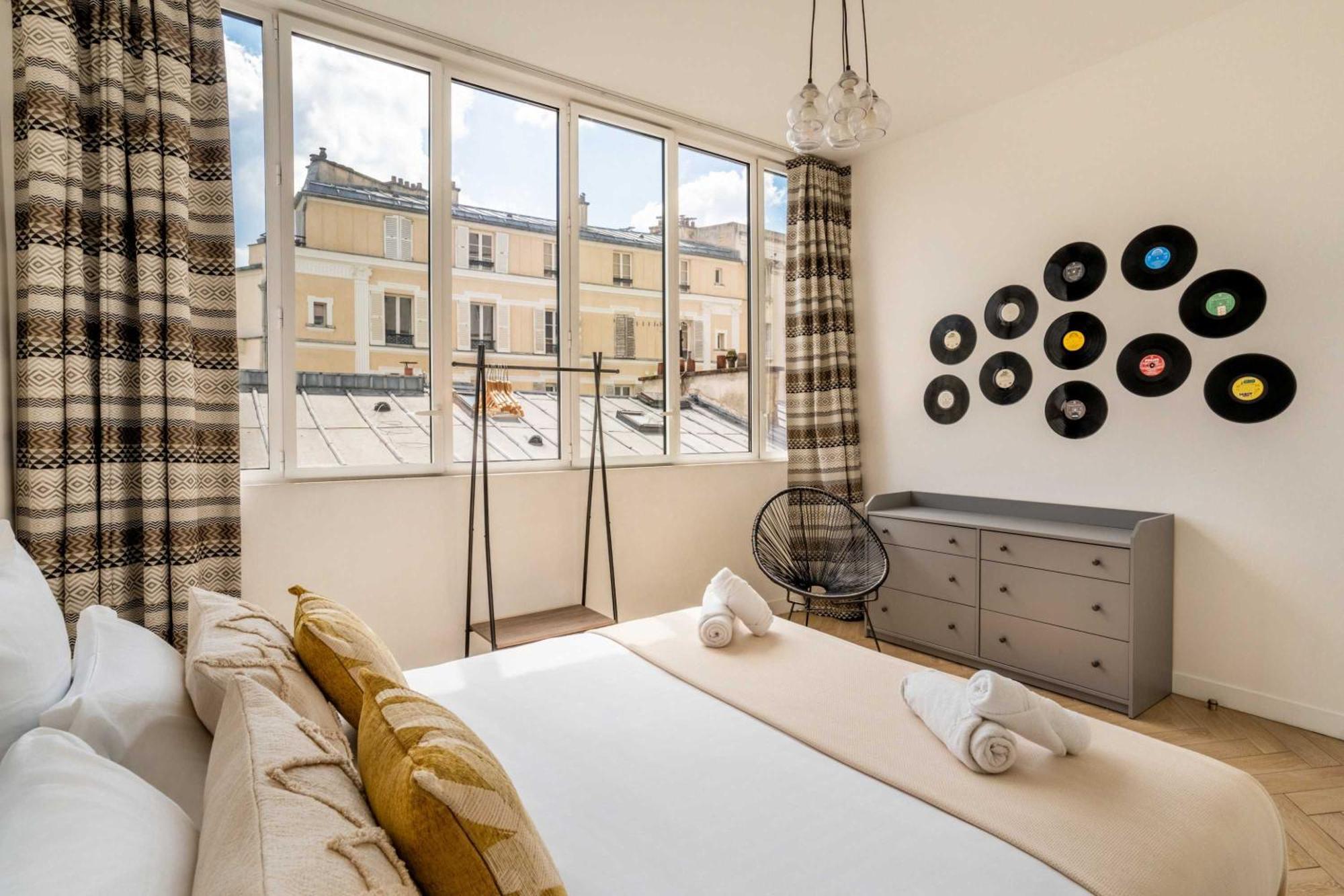 Sacre-coeur Modern 4bd With Sauna For 10 Guests! *