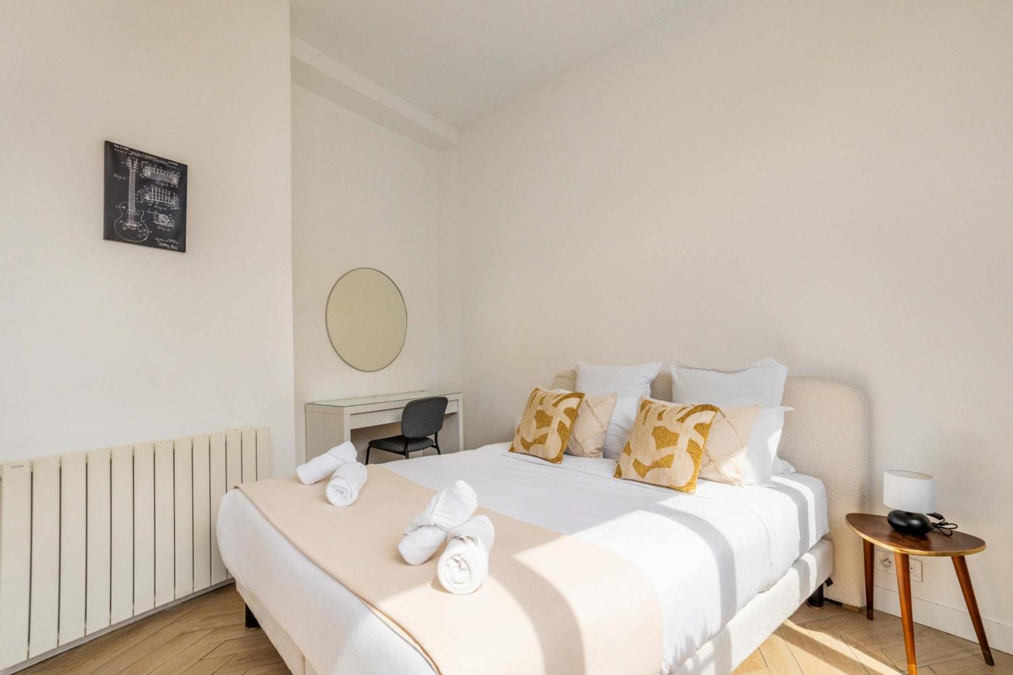 Sacre-coeur Modern 4bd With Sauna For 10 Guests!